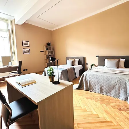 180 M2 Grand - Piazza Castello *