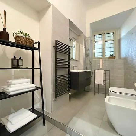 180 M2 Grand - Piazza Castello Torino