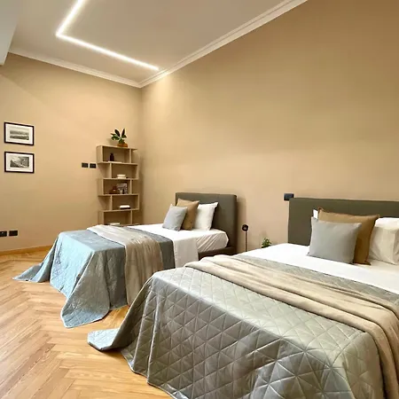 Apartman 180 M2 Grand - Piazza Castello